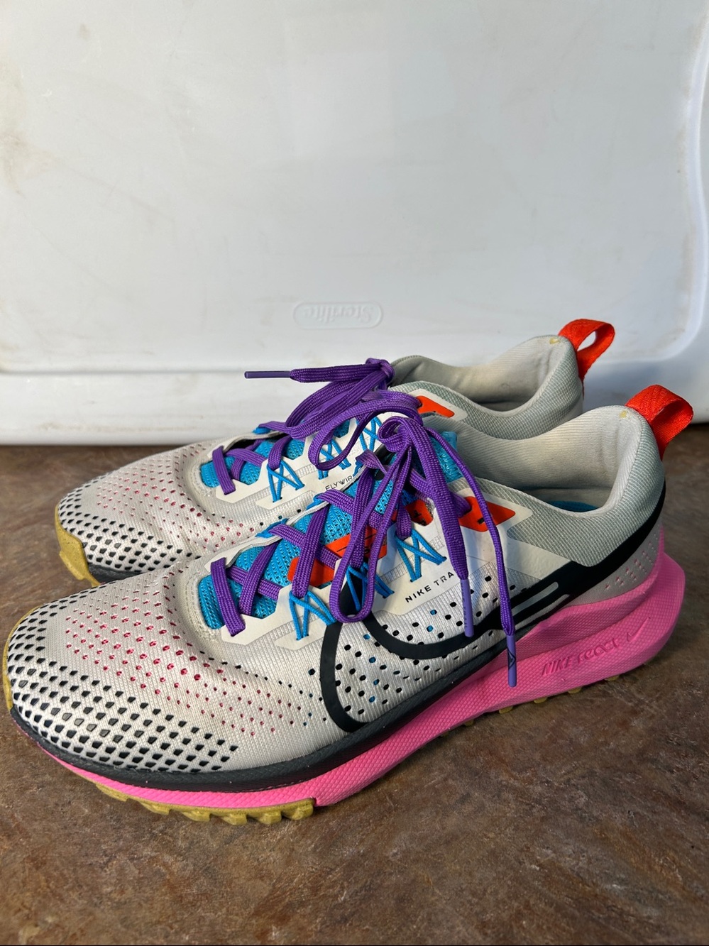 Nike Women's React Pegasus Trail 4 Sneakers. Sz 8.5 - Picture 7 of 12